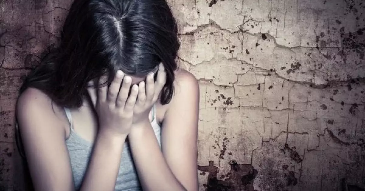  Ер адам жылдар бойы 12 жасар қызды зорлап, `әйелім` деп атаған 