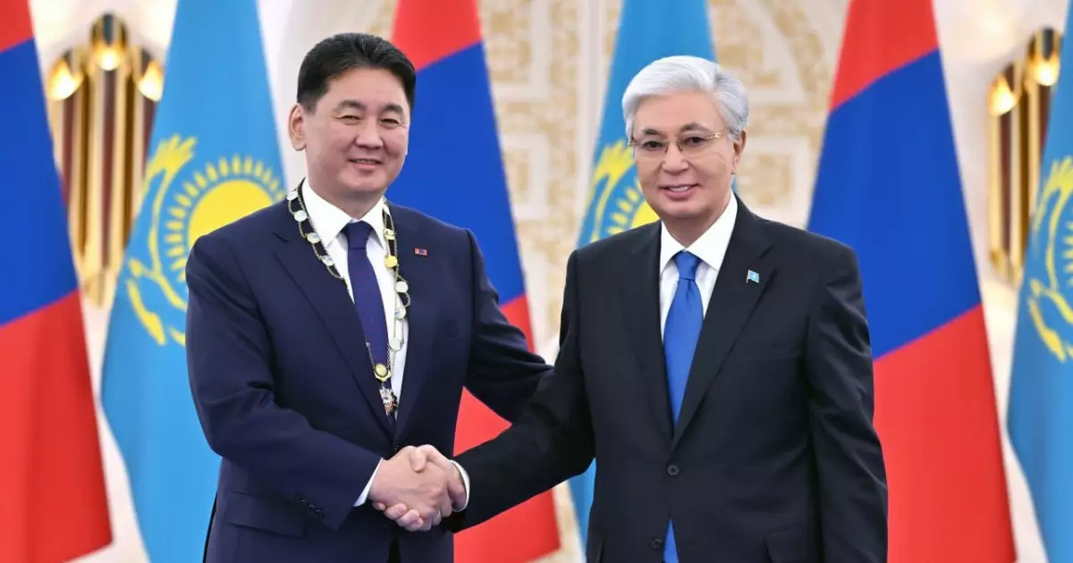  Тоқаев Моңғолия президентін «Алтын Қыран» орденімен марапаттады 