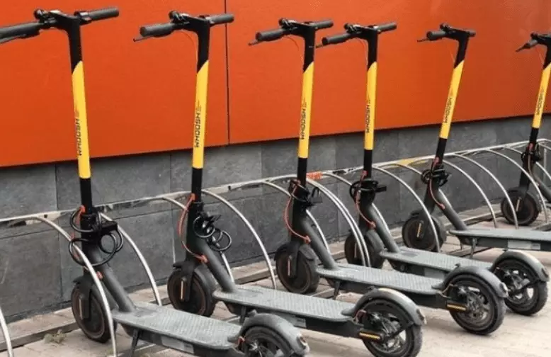 В Астане начнут наказывать шеринговые компании за нарушения при размещении самокатов