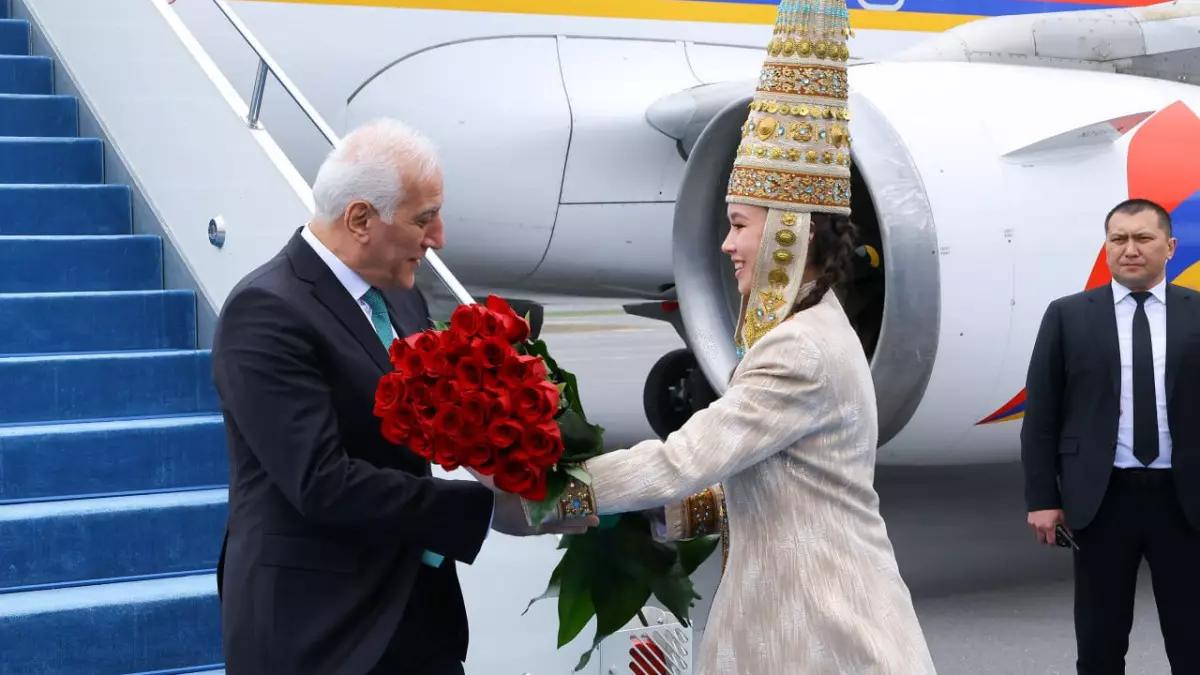 Президент Армении прибыл в Астану
