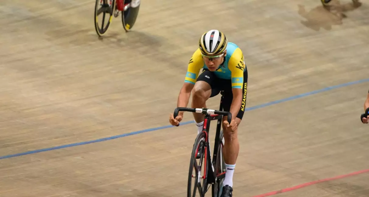 Әлем кубогы: Әлішер Жұмақан велотректен үздік ондыққа енді