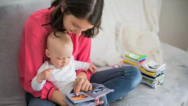 Как понять, что ребёнок в полтора года развивается нормально