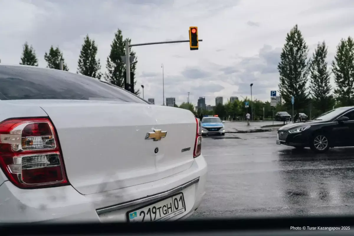 Названа сумма штрафа в Казахстане, если водитель не пропустил пешехода