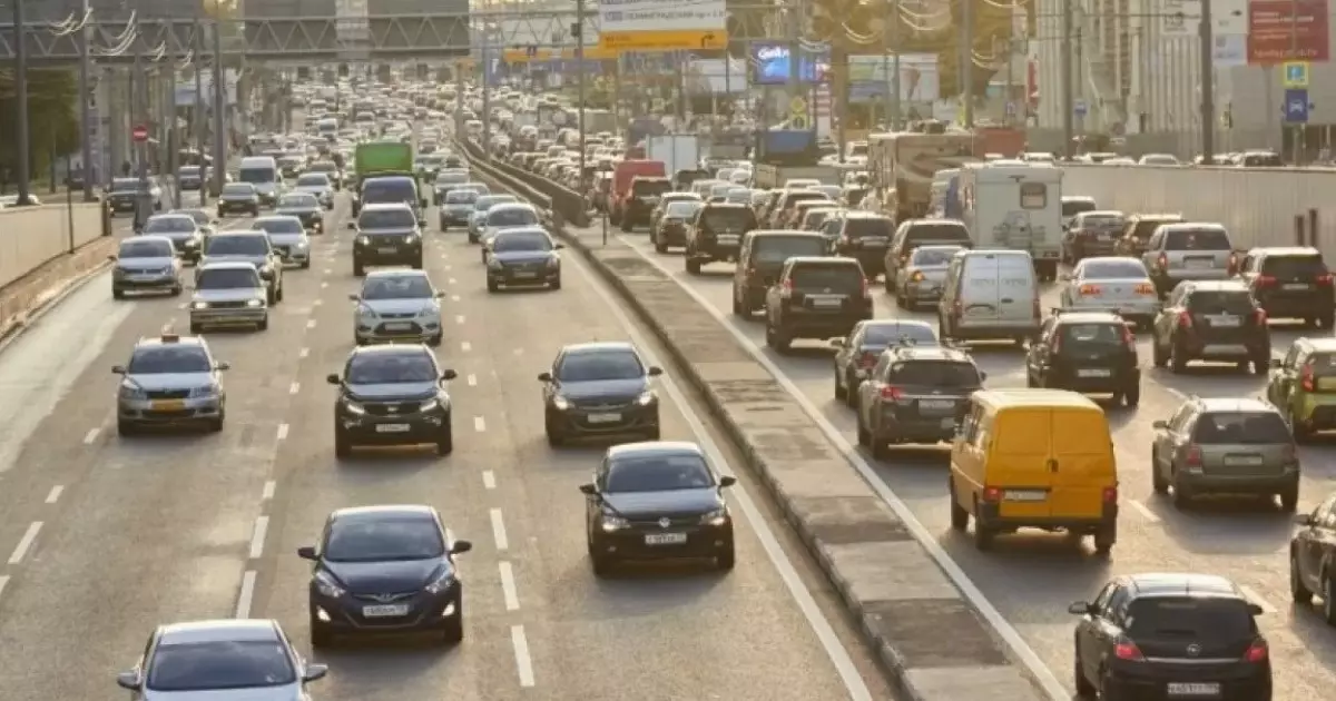  Ақтөбеде шетелдік жүргізуші жарты миллион теңгеге жуық айыппұл арқалады 