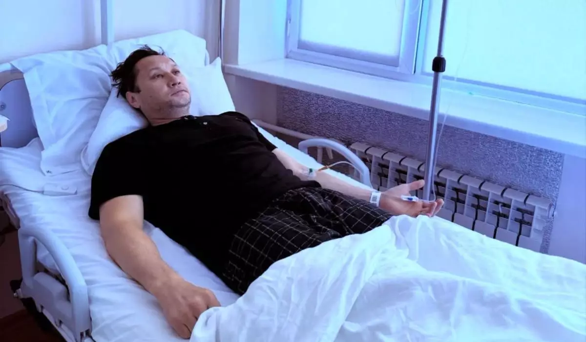 "Мұхтар ағамен қоштаса алмадым": Азамат Сатыбалды ауруханаға түсіп қалды