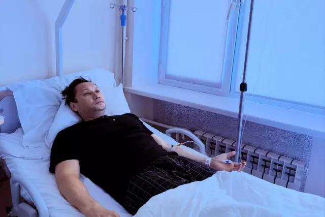 «Тез арада ота жасау керек деді»: Азамат Сатыбалды сырқаттанып қалғанын айтты