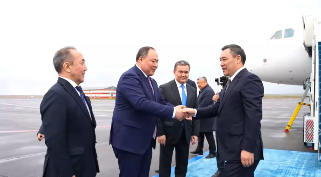 ӨЭС: Президенттер елордаға келіп жатыр