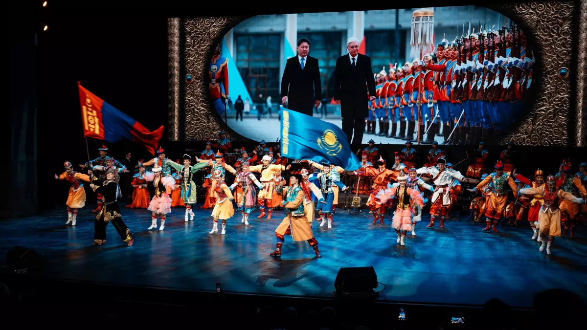 Астанада Моңғолия Ұлттық академиялық өнер театрының концерті өтті