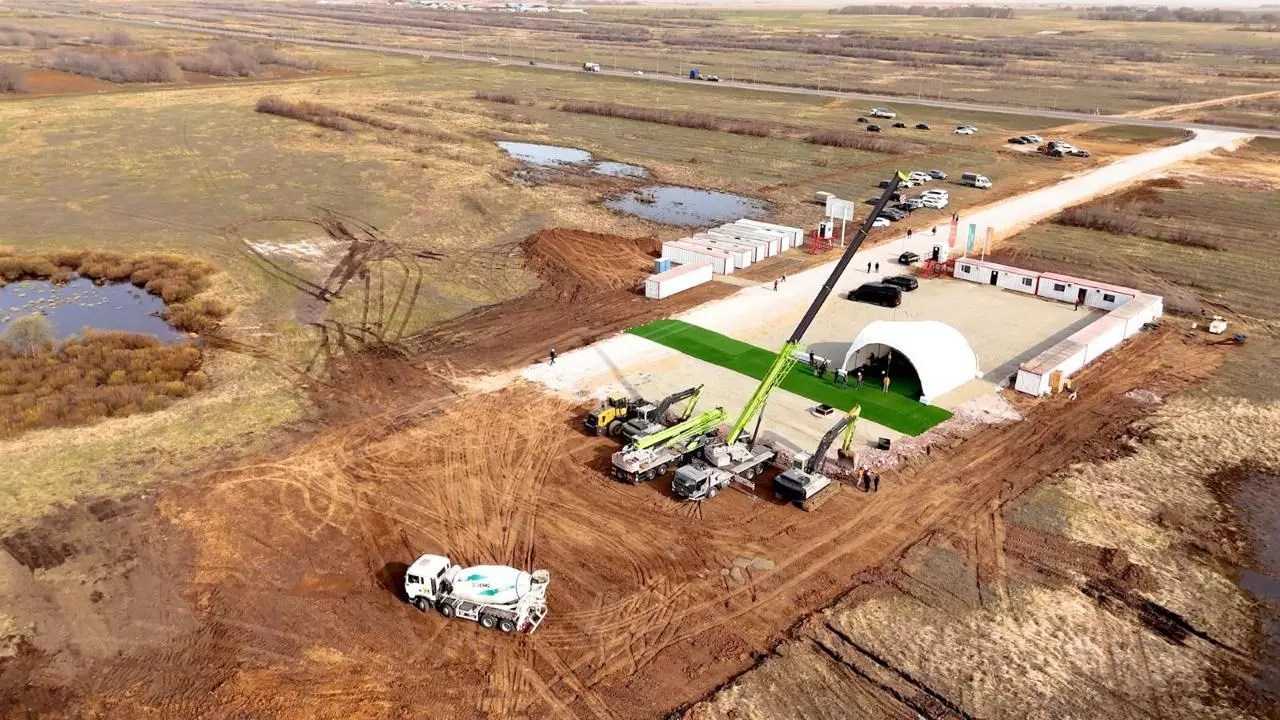 Казахстан начал строительство мусороперерабатывающего завода в Астане.