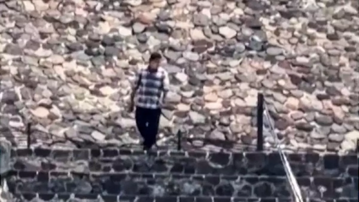 Американцы среди пострадавших при стрельбе, снятой на видео в популярном туристическом месте Мексики.