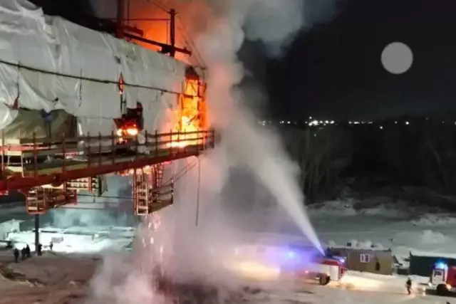 Павлодарда салынып жатқан көпір өртенді (ВИДЕО)