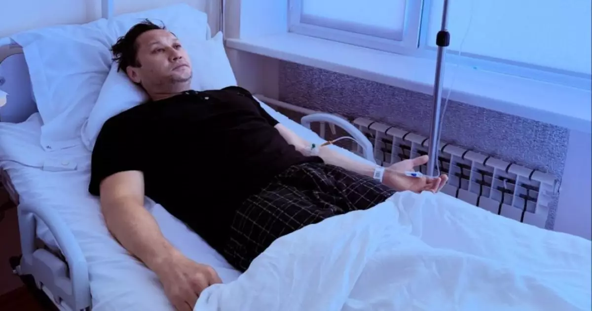  `Шұғыл ота жасау керек, амал қалмады`: Актер Азамат Сатыбалды ауруханаға түсіп қалды (ФОТО) 