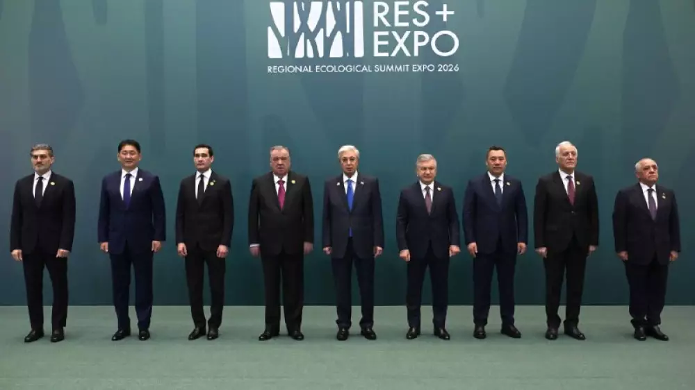 Тоқаев Астанадағы ЕХРО орталығында президенттерді қарсы алды