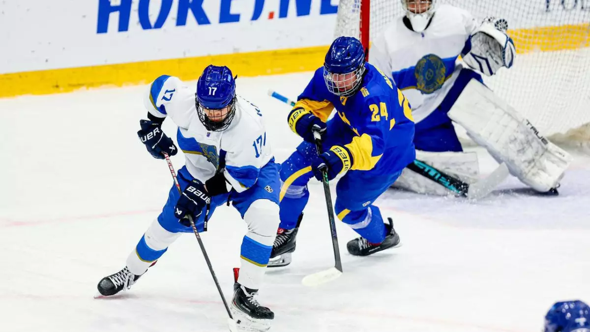 Юниоры Казахстана выиграли все матчи и возглавили таблицу ЧМ