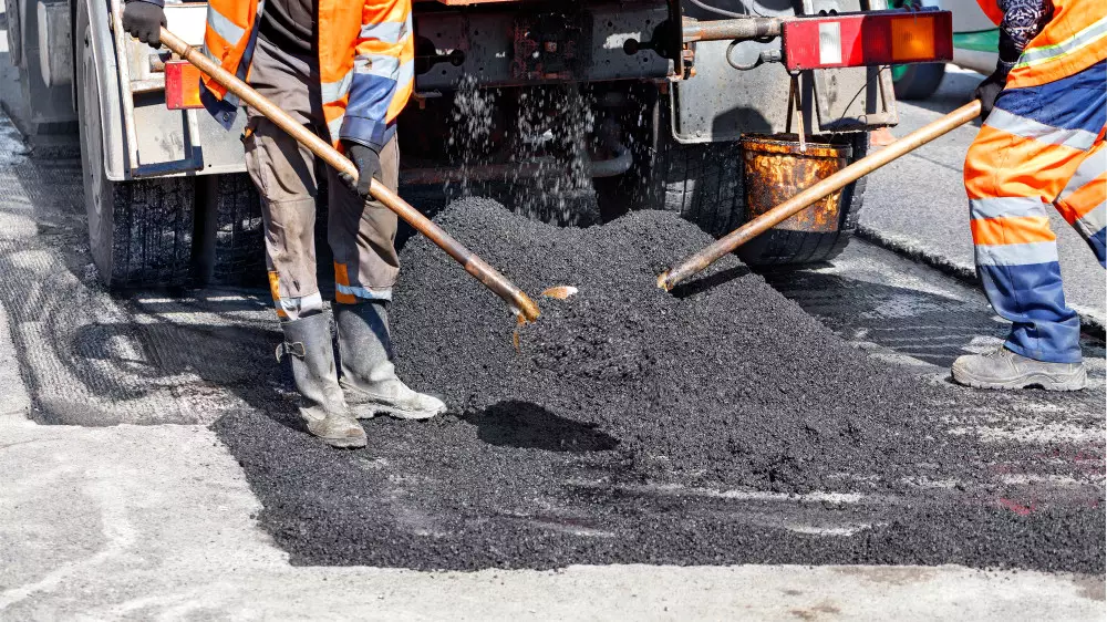 “ҚазАвтоЖол“ сапасыз битумға қатысты шағымдарға жауап берді