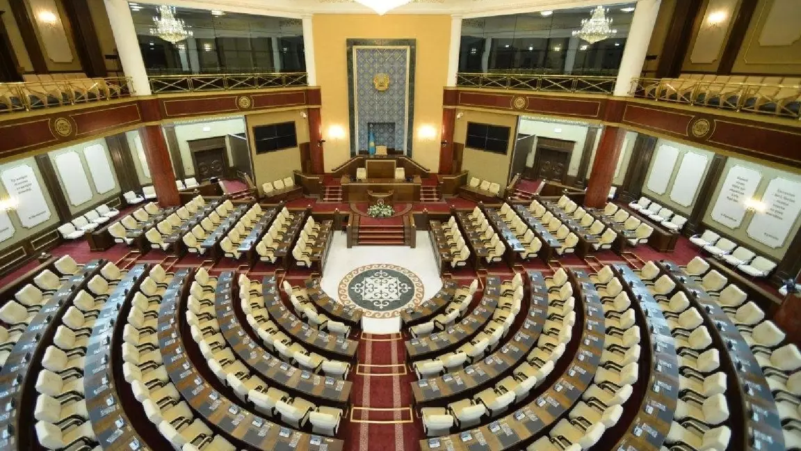 ⁠Депутаттарға жаңа төлем енгізілуі мүмкін