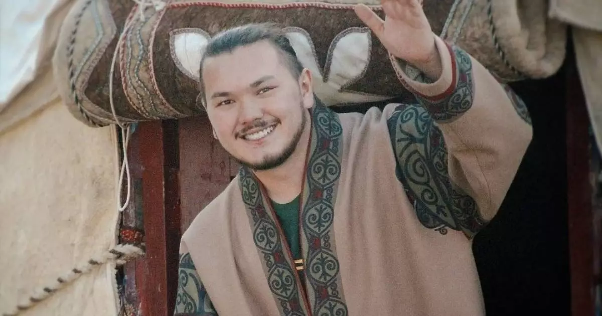  Депутаты предложили платить “культурным“ блогерам 