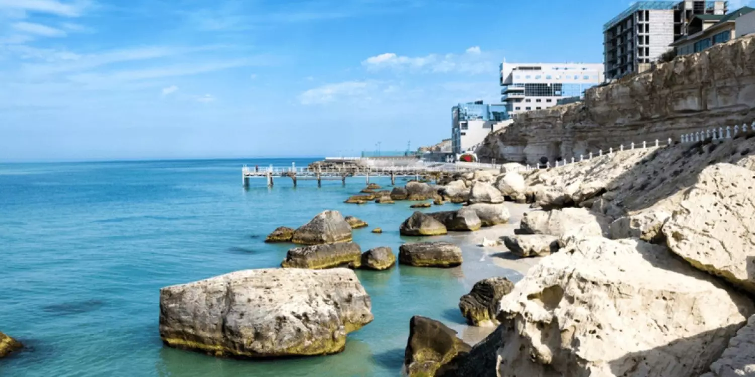 Тоқаев Каспий өңірінде әскери күш қолдануға толық тыйым салу қажет екенін айтты