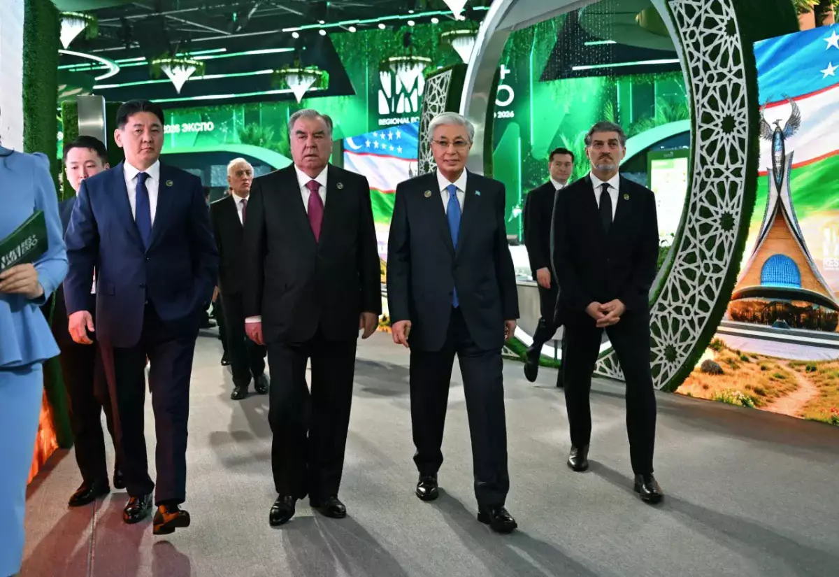 Президенттер Өңірлік экологиялық саммиттің көрме павильондарын аралады