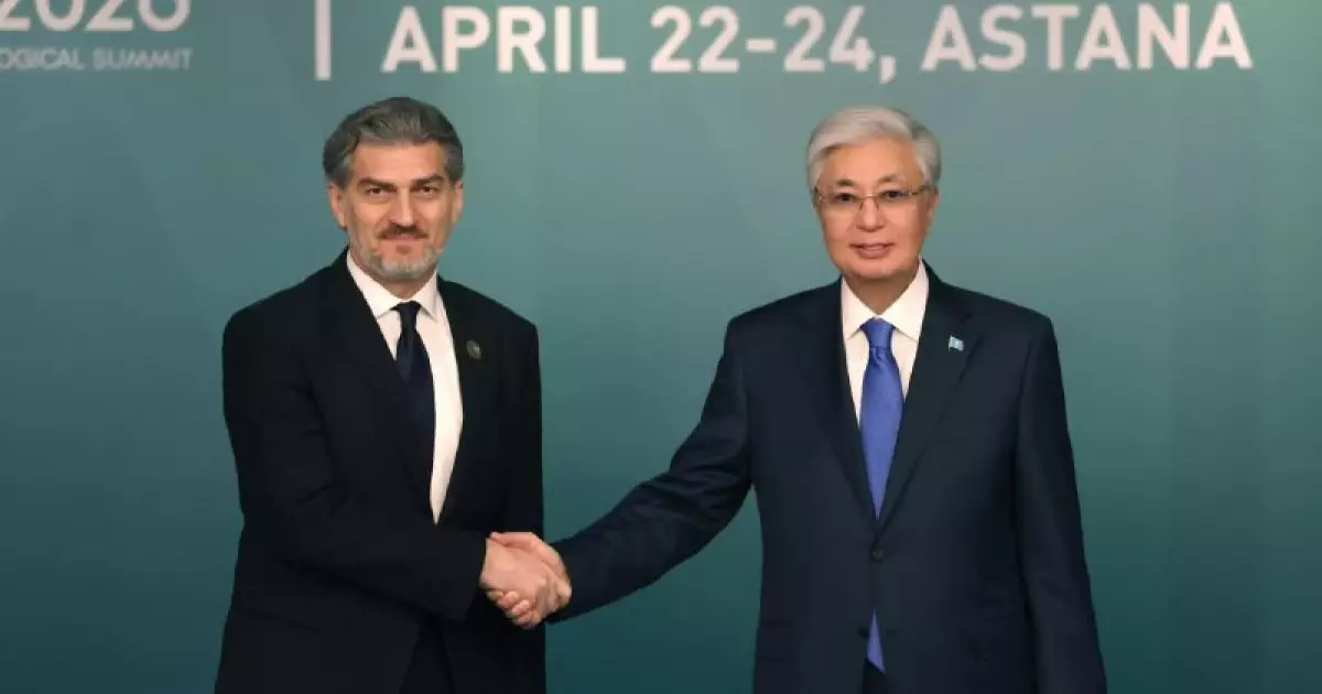  Мемлекет басшысы Грузия президентімен кездесті 