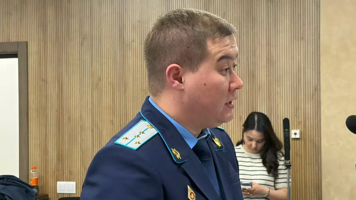 Прокурор Жанабылов пен Төлегеноваға 4 жылға дейін бас бостандығынан айыру жазасын сұрады