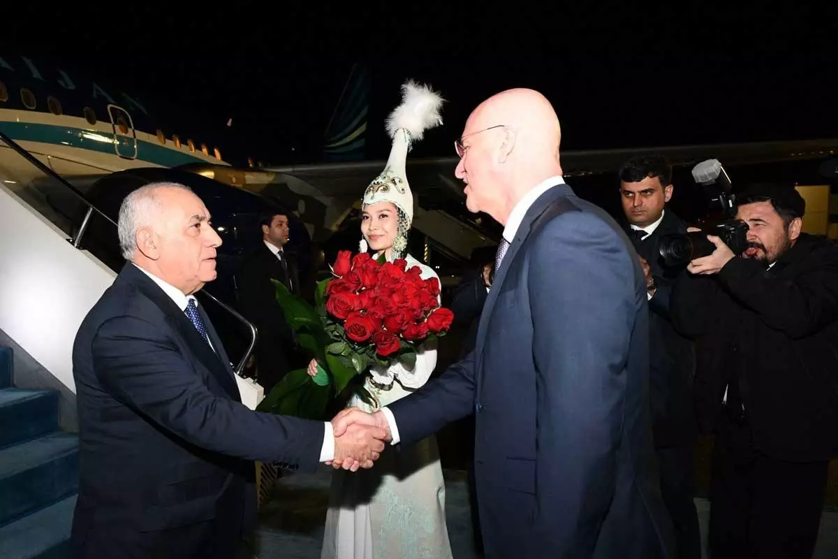 Премьер-министр Азербайджана Али Асадов с визитом в Казахстане.