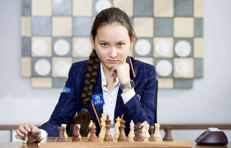 Жансая Абдумәлік депутат болу шешімінің себебін түсіндірді