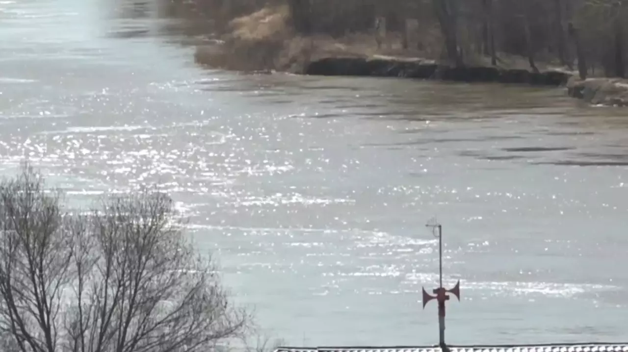 Есіл өзенінің деңгейі түсті