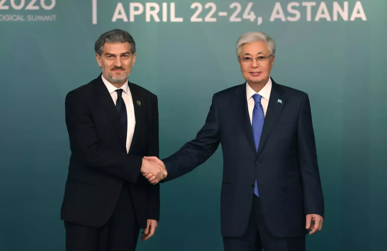 Казахстан и Грузия рассмотрели перспективы укрепления отношений.