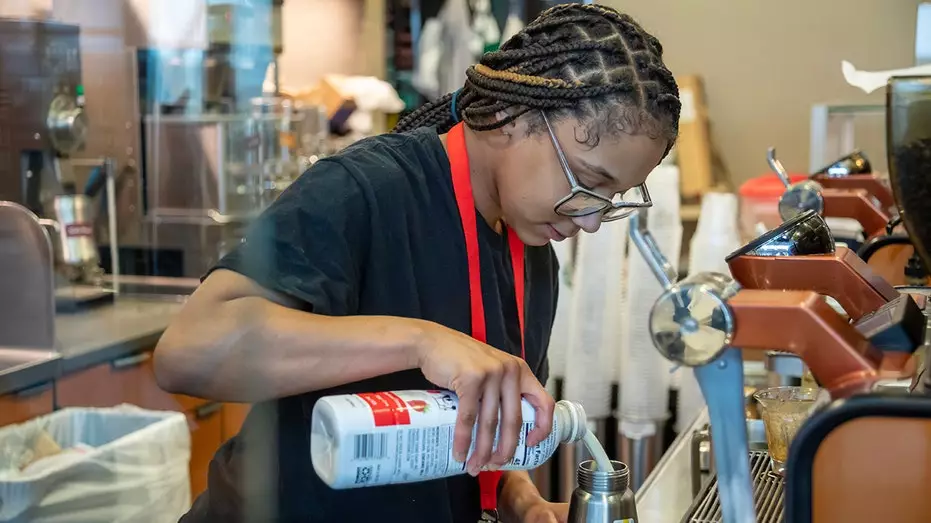 Сиэтл может потерять сотни миллионов долларов налоговых поступлений из-за расширения Starbucks в Теннесси.