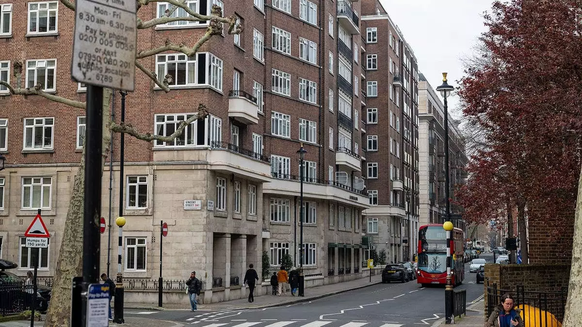 Владельцы жилья якобы размещают объявления о сдаче квартир "только для мусульман", нарушая закон о равноправии, сообщает отчет.