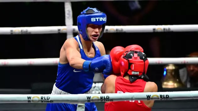 Победа над чемпионом мира и нокаут. Как Казахстан выступил в третий день Кубка мира по боксу