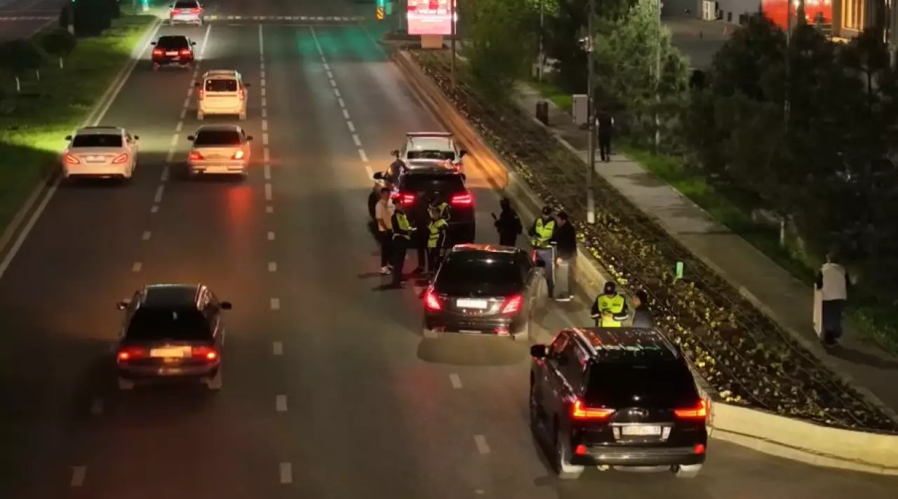 Более 500 автомобилей водворили на штрафстоянки в Шымкенте