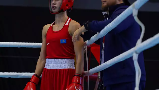 Қазақстандық боксшы қыз қарсыласын техникалық нокаутпен жеңіп шықты