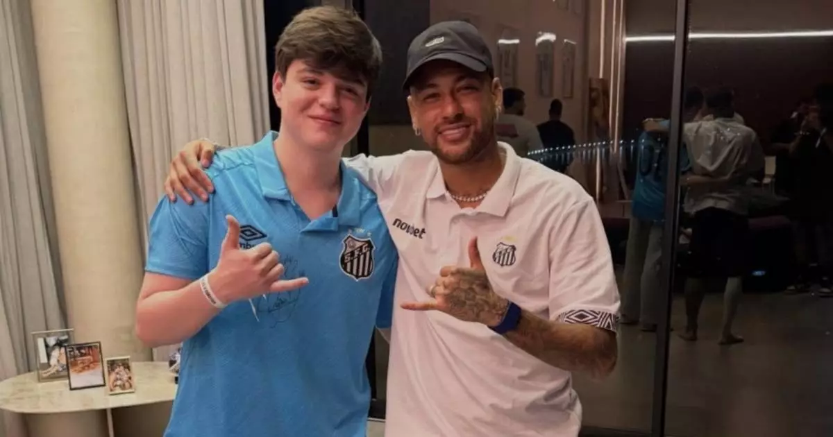  Казахстанский киберспортсмен Molodoy встретился с Неймаром 