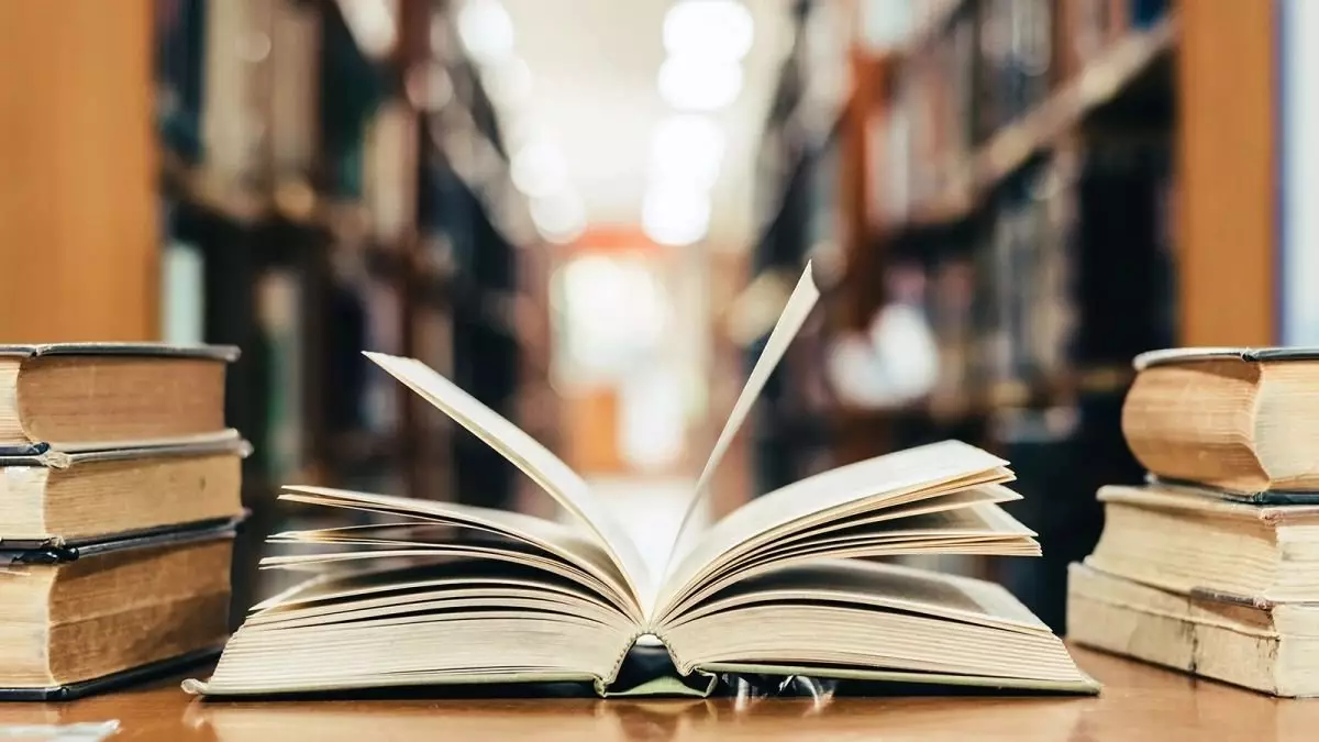 Тоқаев кітап оқуды жаппай насихаттау жөнінде жарлыққа қол қойды