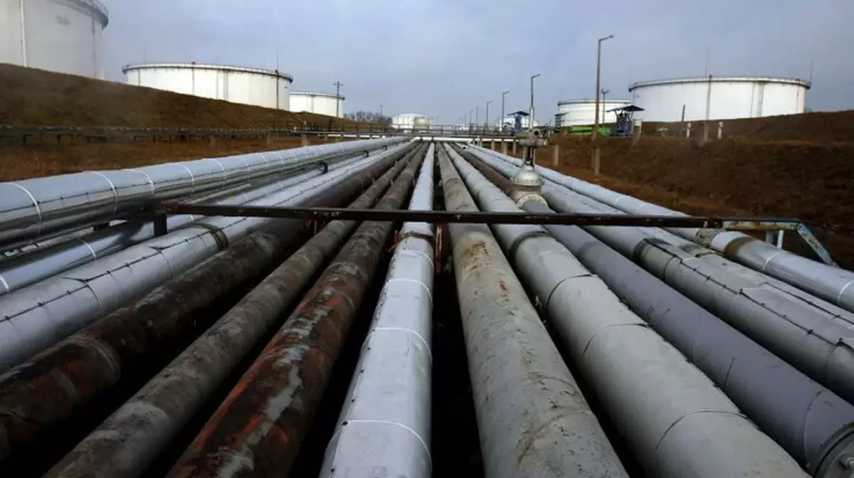 В Москве объяснили остановку транзита казахстанской нефти в Германию через "Дружбу"