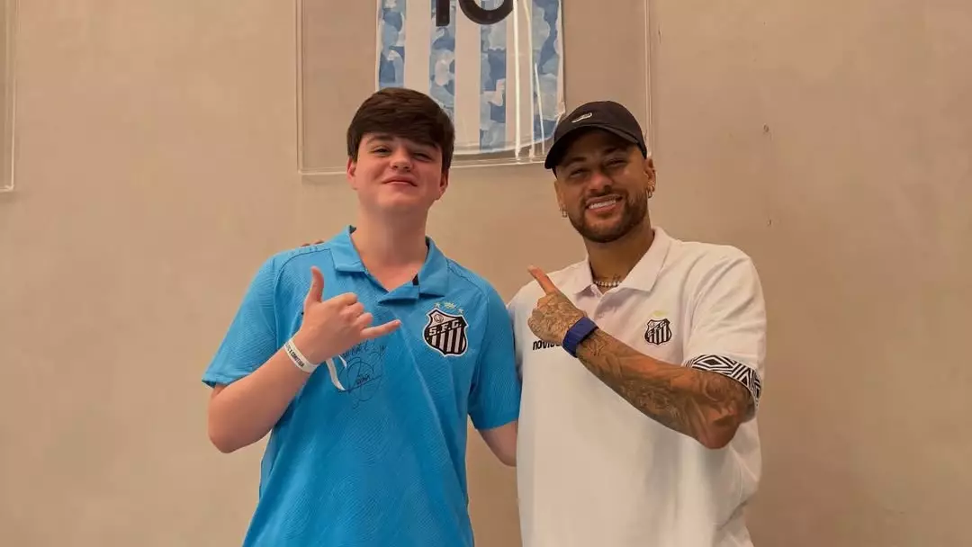 Қазақстандық киберспортшы әлемге әйгілі футболшы Неймармен кездесті