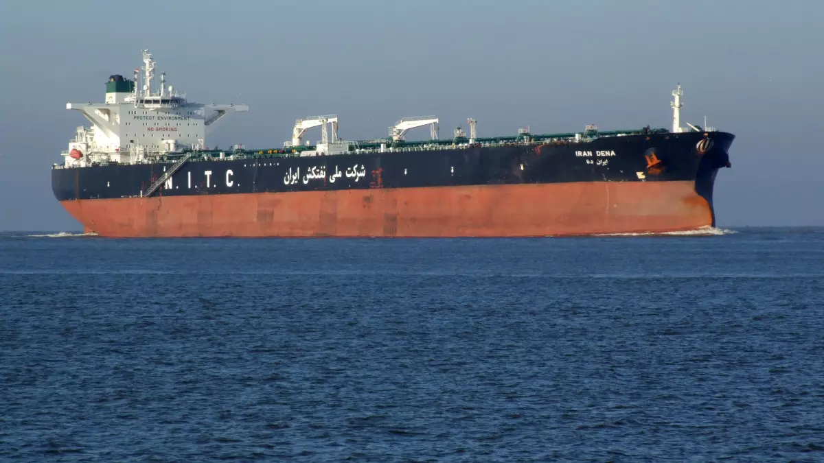 США перехватили и перенаправили иранские нефтяные танкеры в азиатских водах