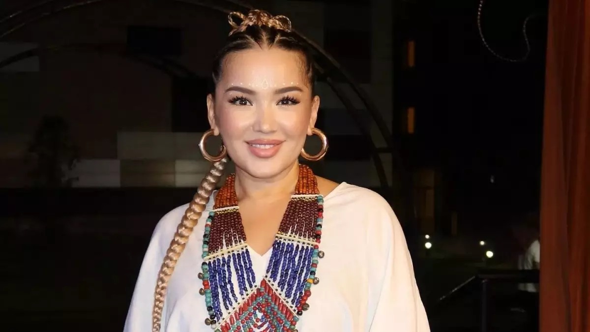 Мақпал Исабекова қызының қолын абайсызда шығарып алды