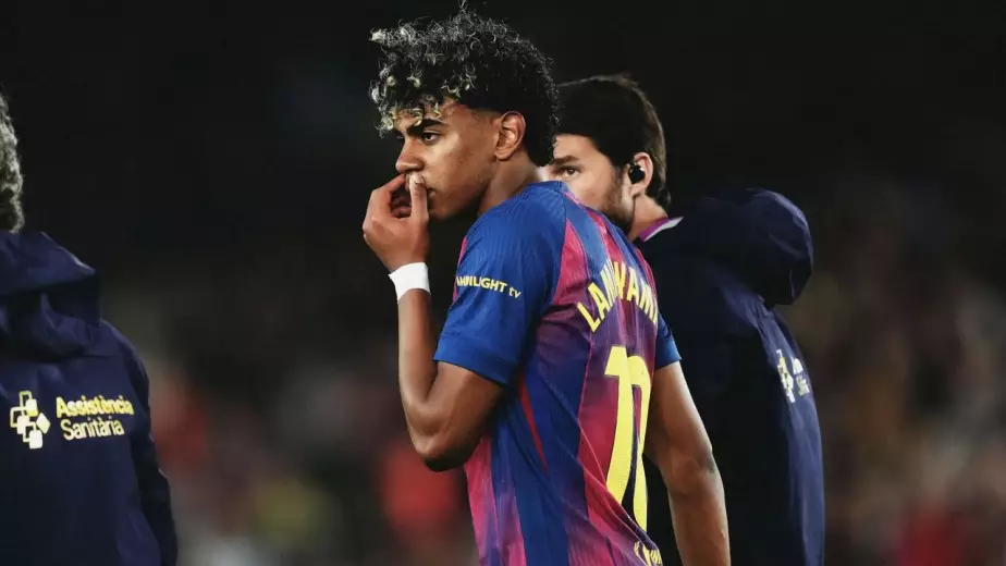 Травма Ямаля: сколько пропустит, что будет с Барселоной и сборной Испании
