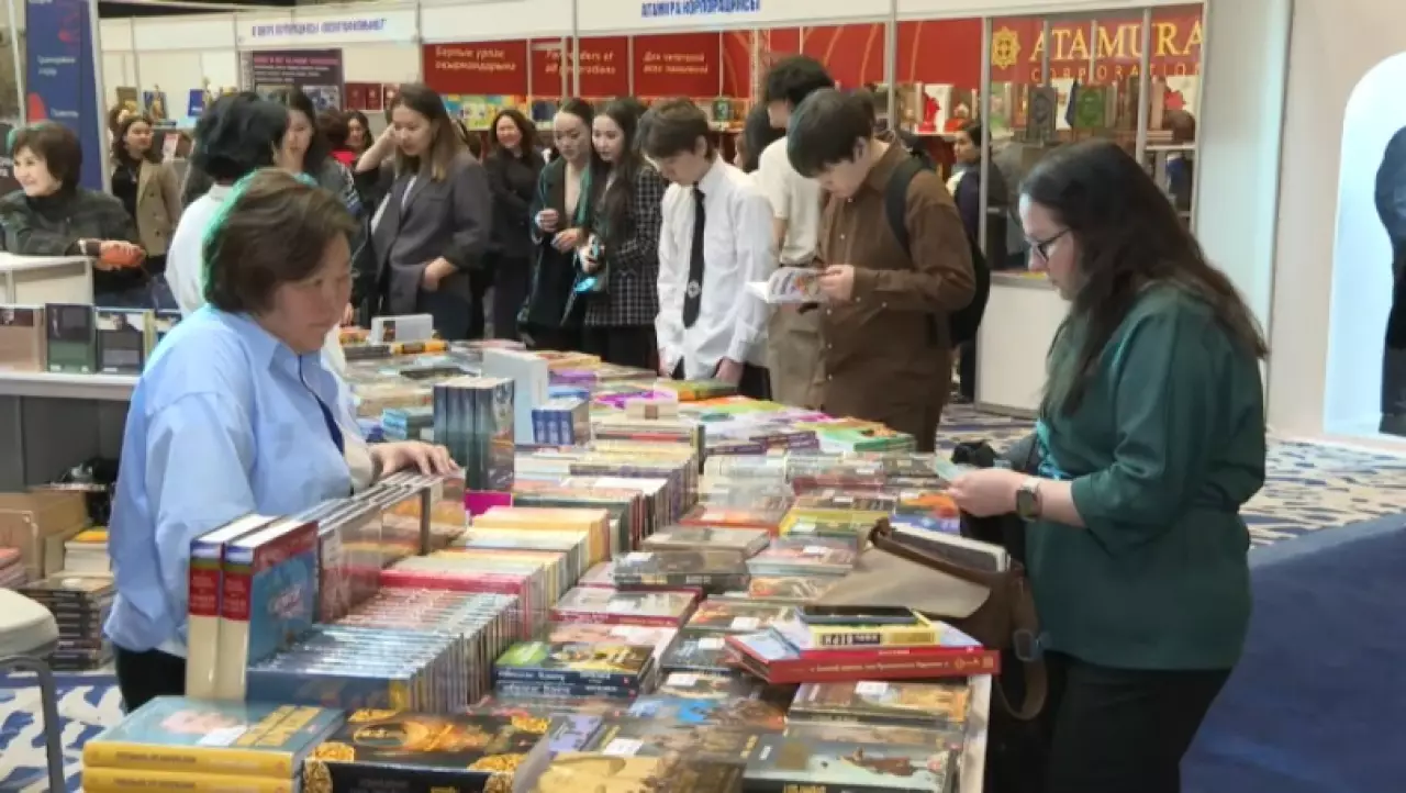 Международная книжная выставка-ярмарка проходит в Астане