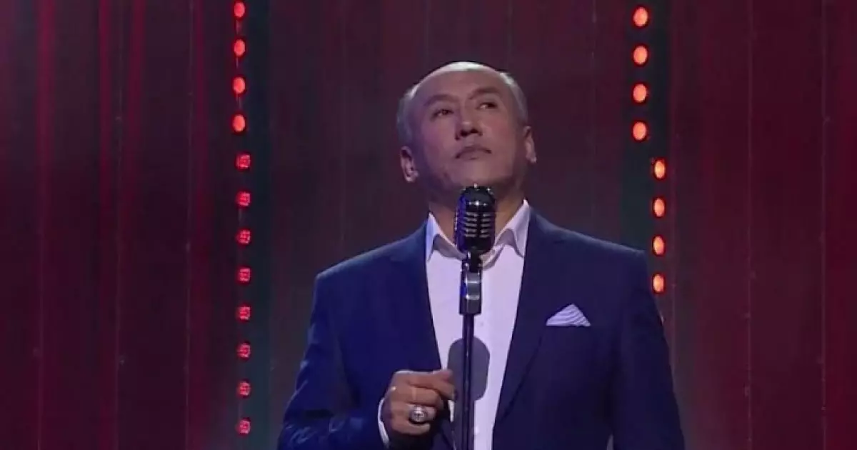   "Әйелімнің, отбасымның қадірін білмедім...": әнші Сәкен Қалымов өмірдегі өкінішін айтты   