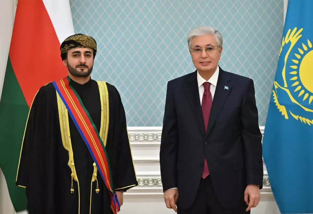 Токаев наградил вице-премьера Омана орденом «Достық»