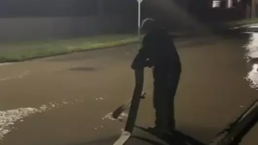 Кентауда жауыннан кейін су сору жұмыстары жүргізілуде