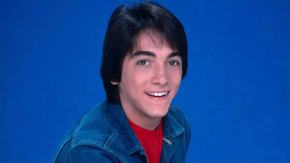 Звезда сериала «Счастливые дни» Скотт Байо заявил, что его чуть не уволили из культового шоу из-за «звёздной болезни».