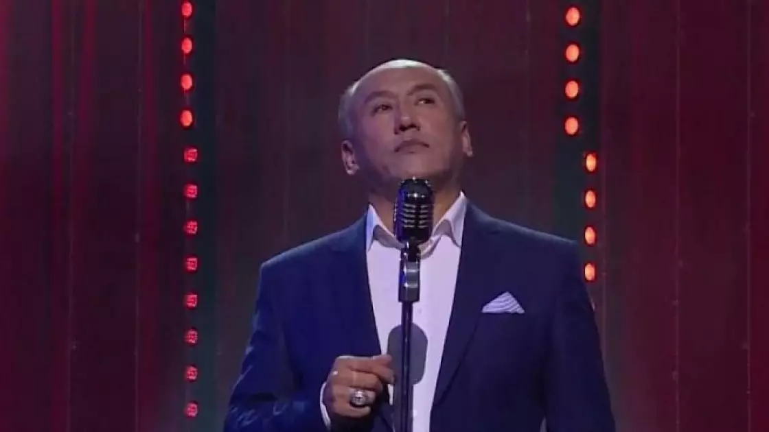 "Әйелімнің, отбасымның қадірін білмедім...": әнші Сәкен Қалымов өмірдегі өкінішін айтты