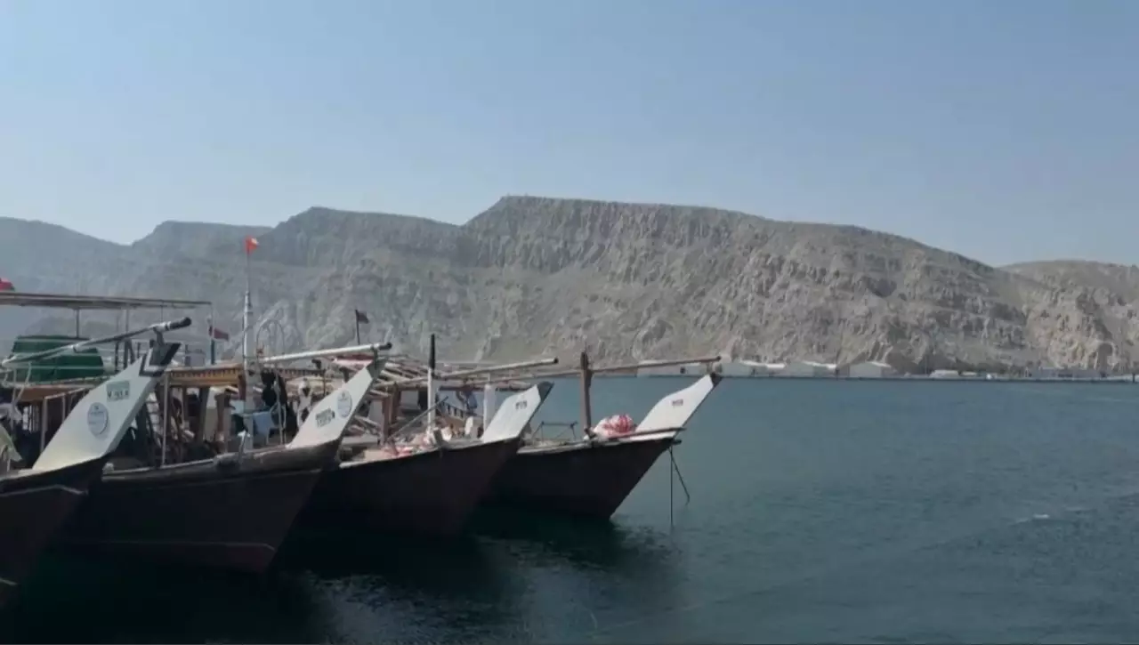 Иран Ормуз бұғазына мина қойып шығады