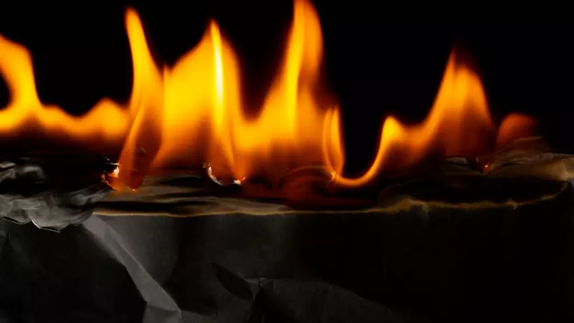 Елордада бес қабатты ғимарат өртеніп жатыр