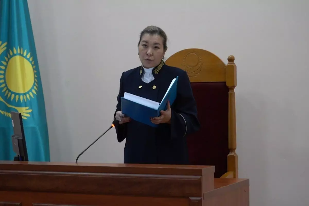 В Уральске судмедэксперта осудили за ложное заключение по делу погибшего егеря